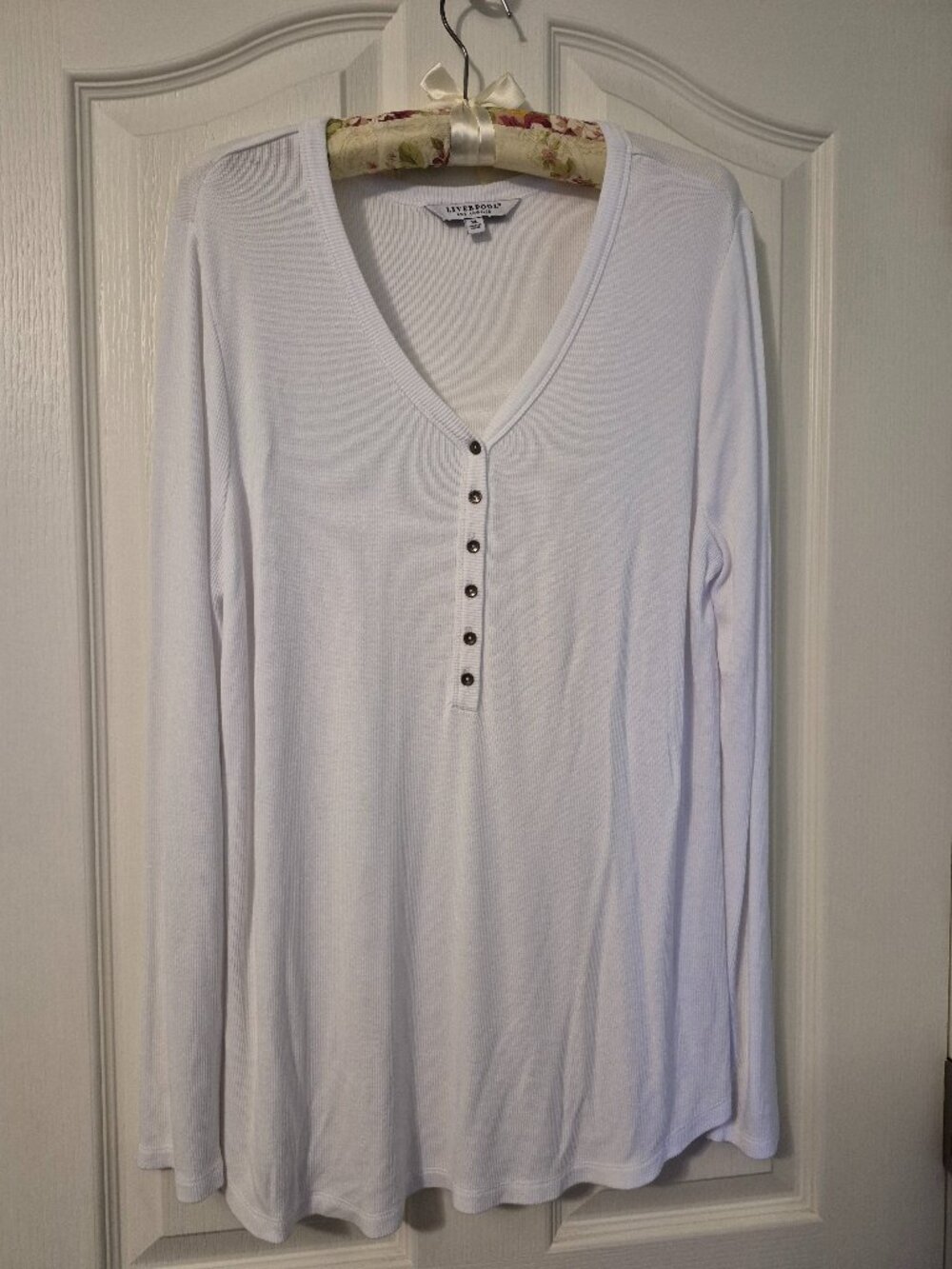 Liverpool White Long Sleeved Ribbed Shirt - Xtra Large